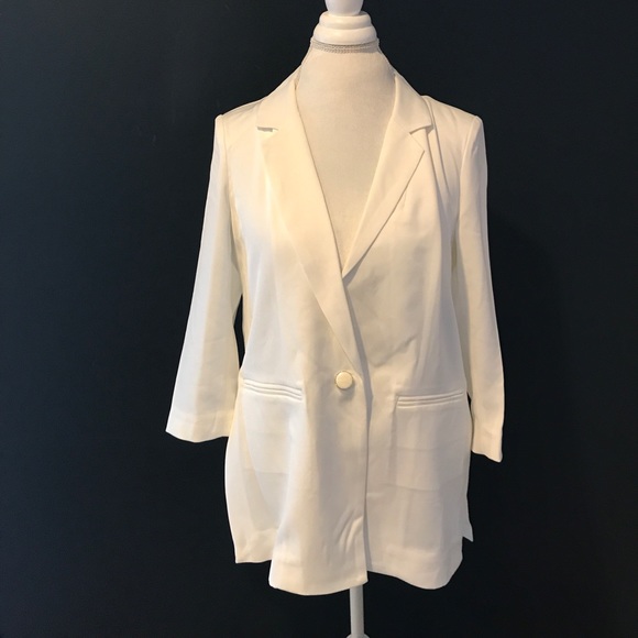 White Oversized Boyfriend Blazer - Picture 6 of 8